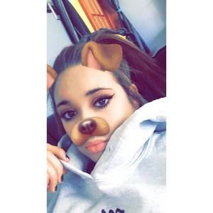 Meet your Posher, Lacey